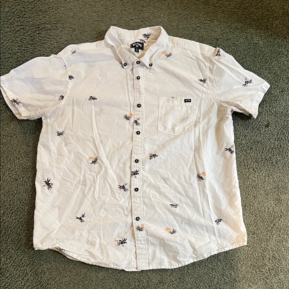 Billabong White XL Floral Casual Button Down Shirt